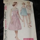 Simplicity Pattern 1553 Vintage shortie nightgown panties pattern size 12 Bust 30   No. 110