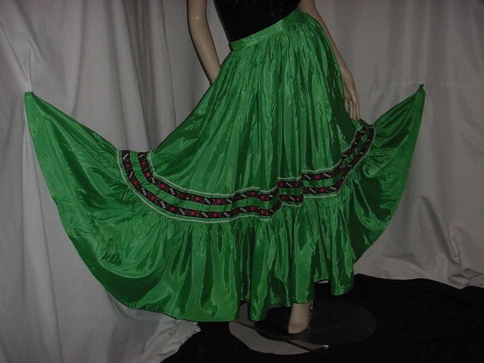 Vintage Green Full skirt floor length bohemian circle skirt No. 110