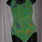 Aqua Shape swim suit 34 size 8 green swimsuit No. 122 Aqua Shape swim suit 34 size 8 green swimsuit No. 122