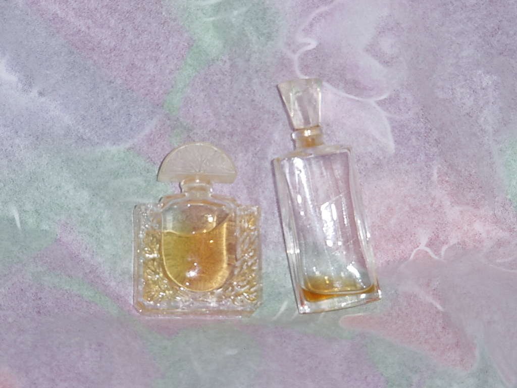 Lalique mini bottle .17 oz eau de toilette No. 135