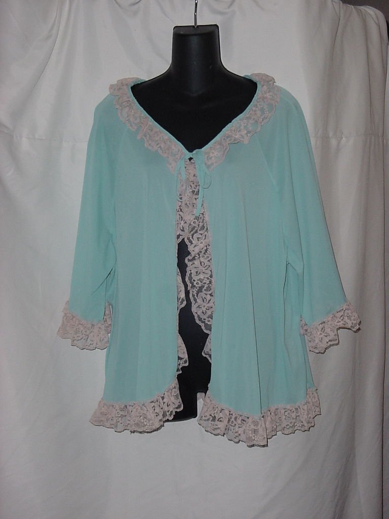Bed Jacket Roamans Vintage Aquamarine Bed jacket Ecru Lace No. 106a