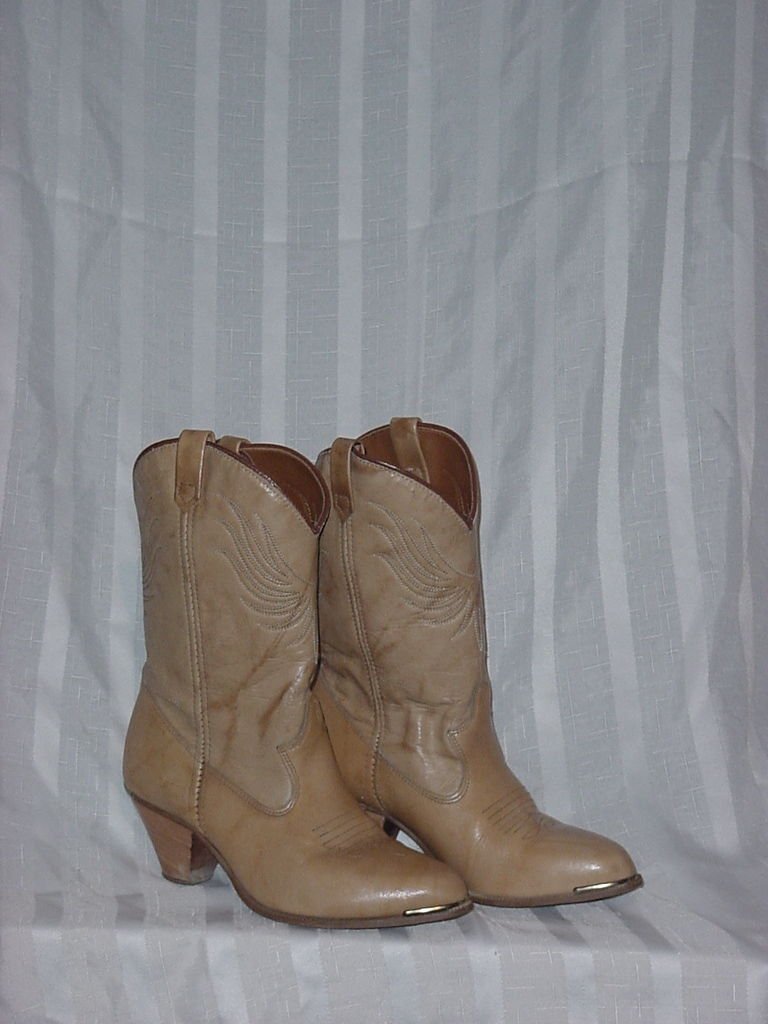 dingo cowboy boots women