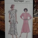 Very Easy Very Vogue 1980's Vogue Dress Pattern 9867 Uncut Sizes 8-10-12 Dec 3 Very Easy Very Vogue 1980's Vogue Dress Pattern 9867 Uncut Sizes 8-10-12 Dec 3