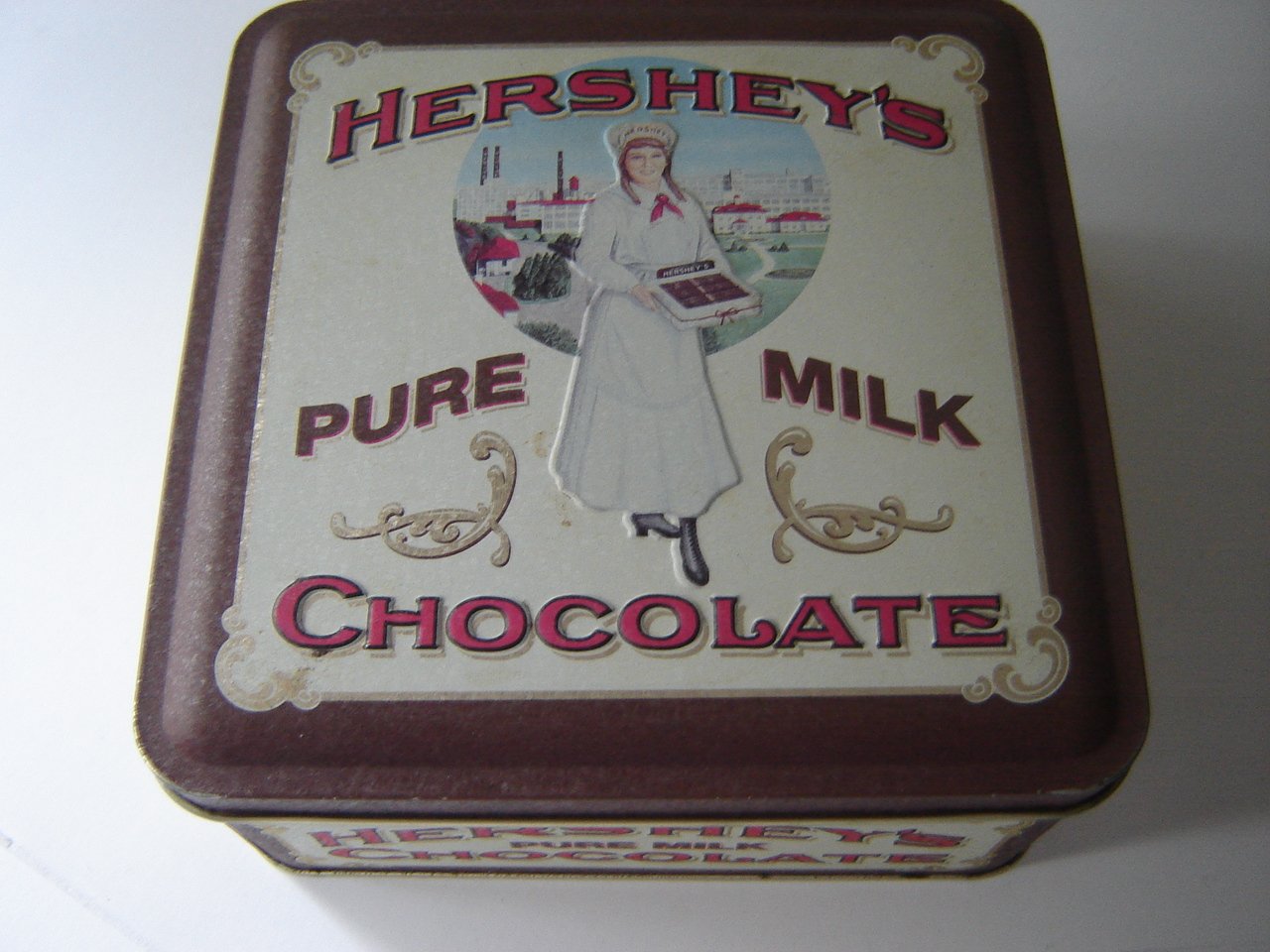 Hershey's Chocolate Vintage Edition 2 collectible tin square with lid