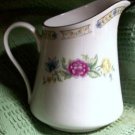 LILING ROSE PATTERN CREAMER