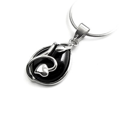 24662-Sterling silver with agate pendant
