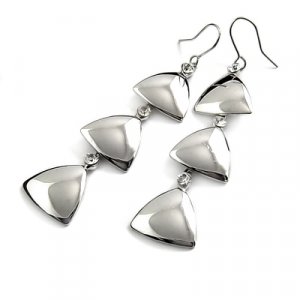 24761-alloy with rhinestoe earring