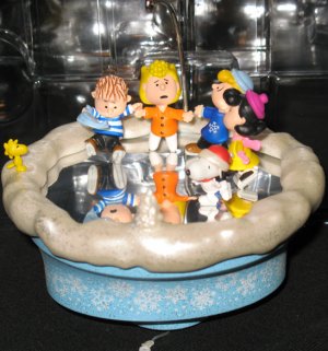 Crack the Whip! peanuts ornament