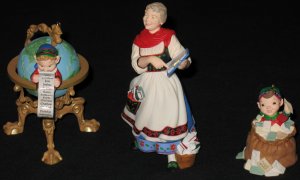 Lettera, Mrs. Claus, & Globus ornament set