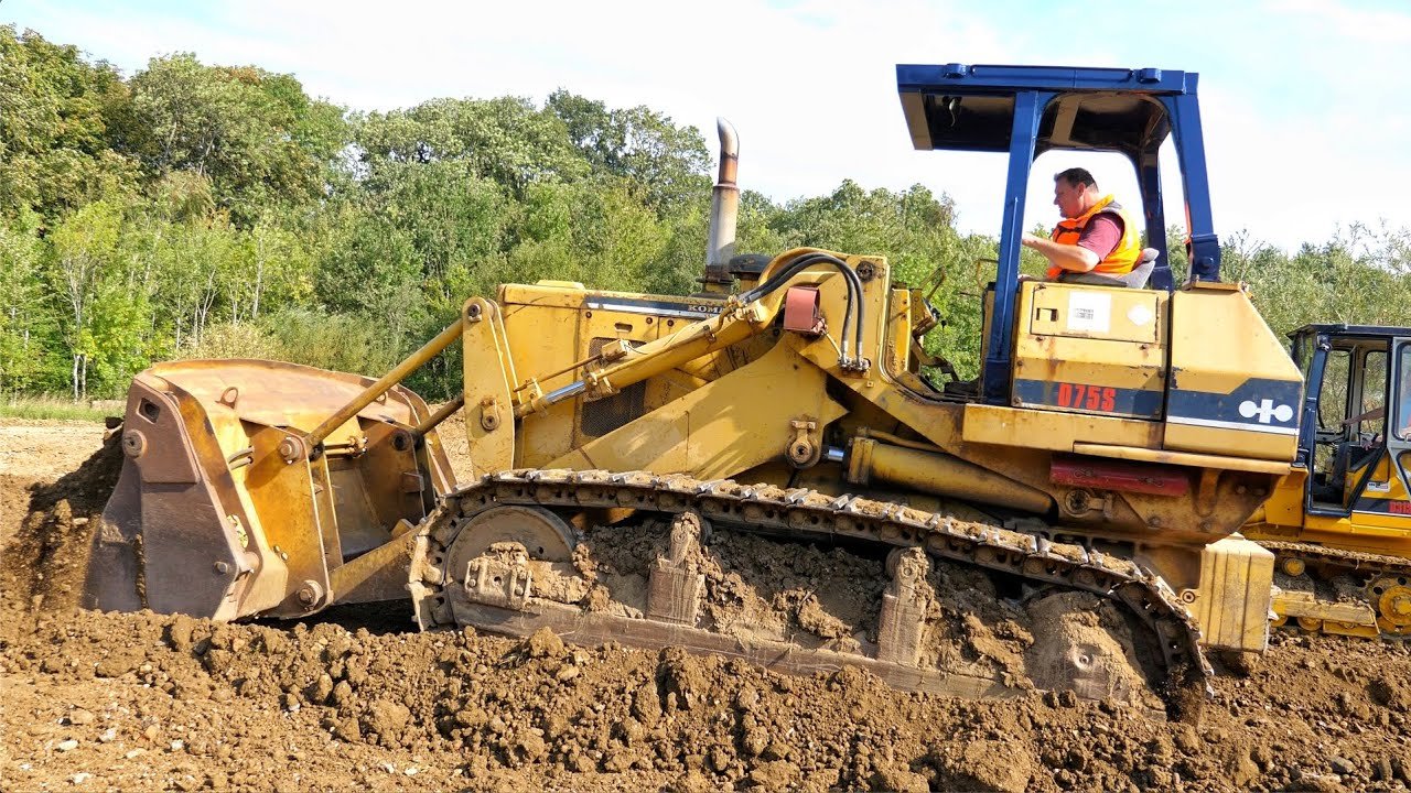 PDF KOMATSU D75S-5 (US) CRAWLER LOADER PARTS CATALOG MANUAL SN 15001-UP