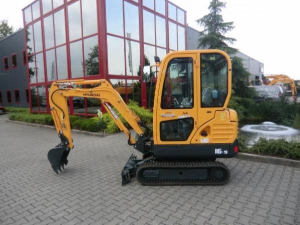 Hyundai R16-7 Mini Excavator Workshop Service Repair Manual PDF