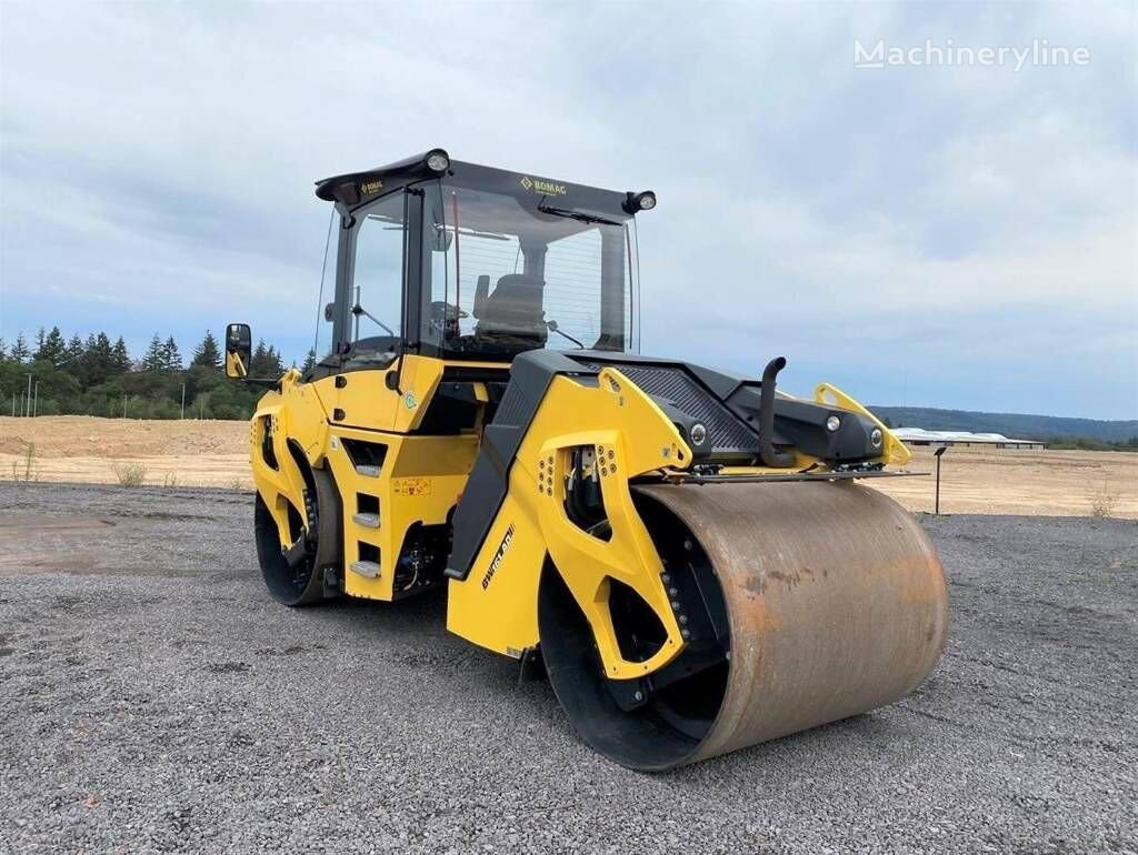 Bomag BW 161 ADS Tandem Vibratory Roller Parts Catalog Manual Download PDF