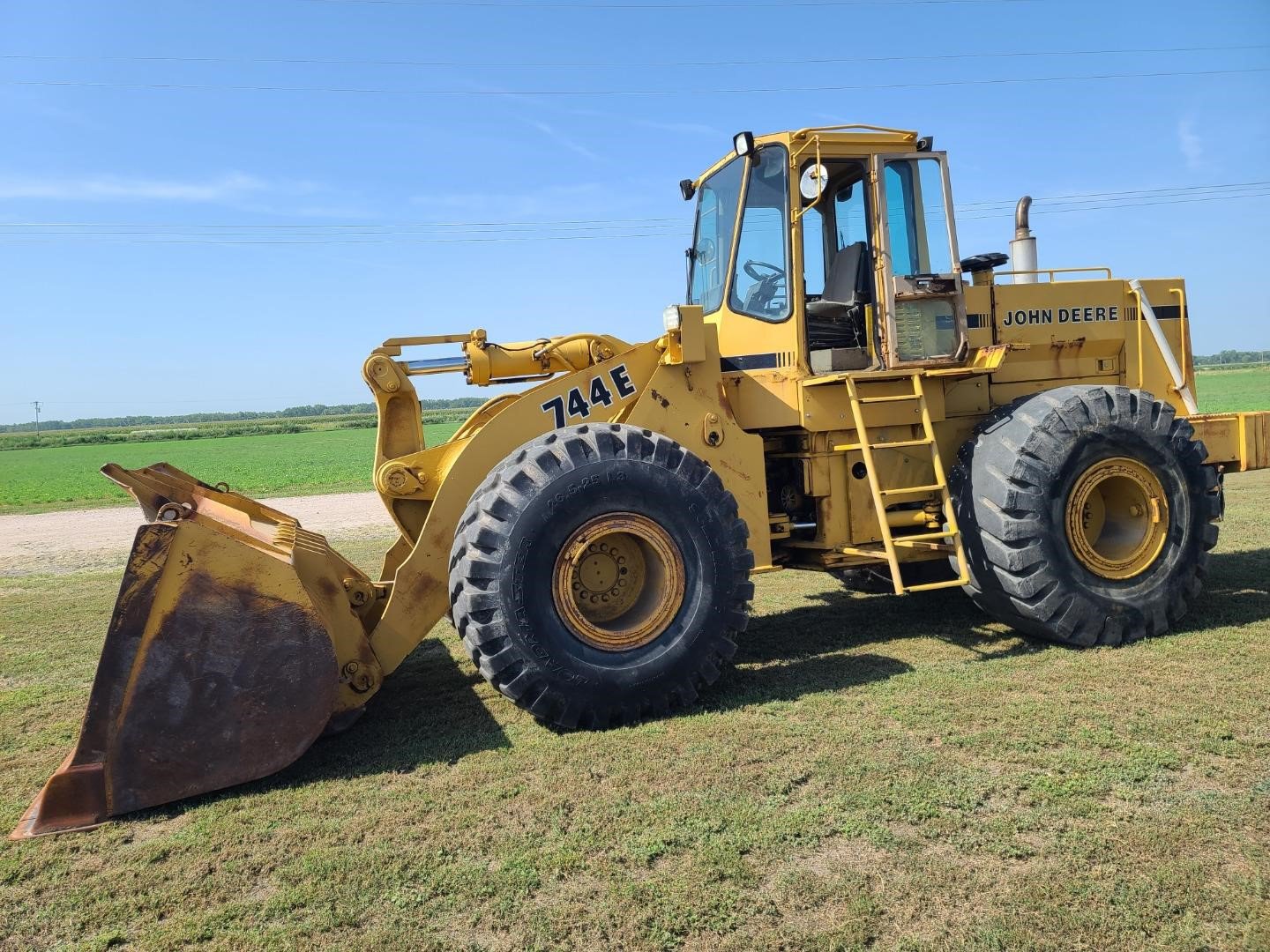 John Deere 744E Loader Parts Catalog Manual Download Pdf-PC2300