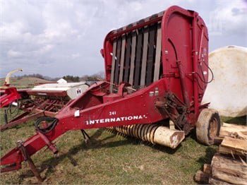 Case IH 241 International Harvester Bigroll Round Baler Parts Catalog Manual