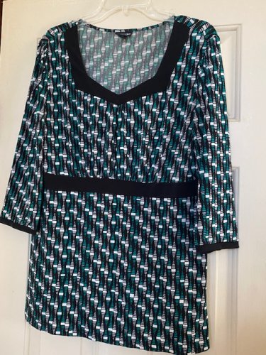 EAST FIFTH TOP BLACK GREEN GRAY WHITE ABSTRACT LARGE