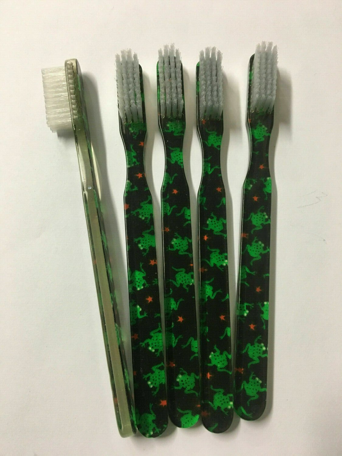 5-Pack Green Frogs Vintage Design Toothbrush By Alan Stuart of New York
