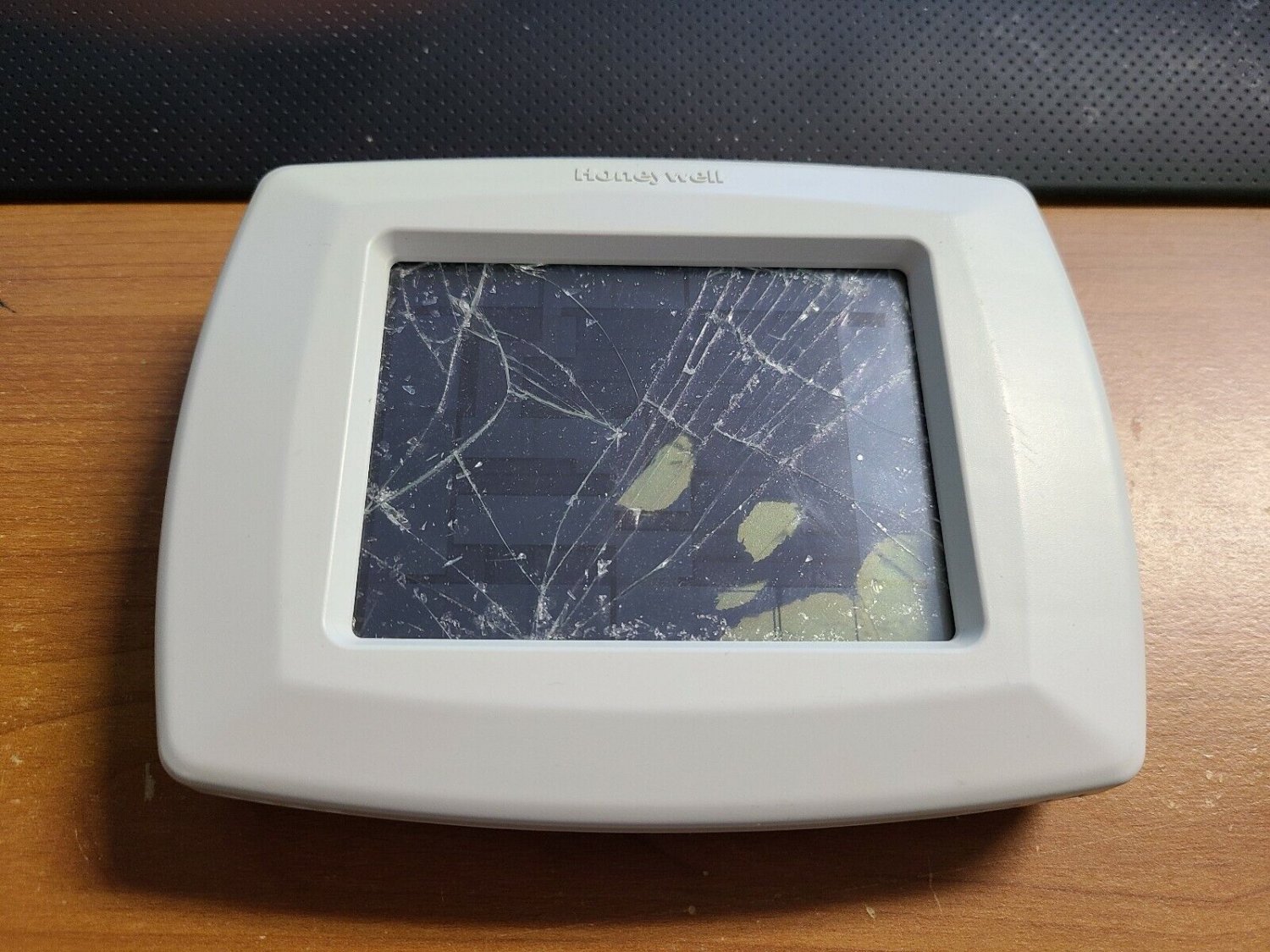 Honeywell RTH8500D Touchscreen 7Day Programmable Thermostat Please Read