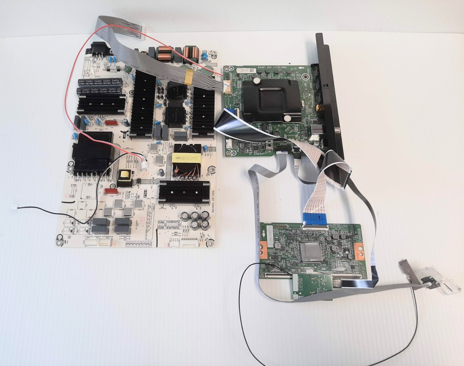 Hisense Model 75R6E4 TV PCB Board Set a67