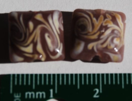 Brown Glass Pale Sherbet Swirl 10mm Chiclet Beads Square