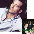 CLIVE OWEN SIGNED SEXY 8X10 PHOTO PIC PROOF SIGNING