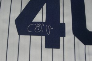 CHIEN MING WANG SIGNED YANKEES JERSEY PIC PROOF SIGNING