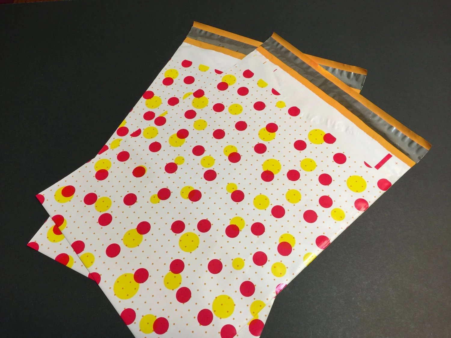 25 10X13 Red and Yellow DOTS Poly Mailers Envelopes Shipping Bags