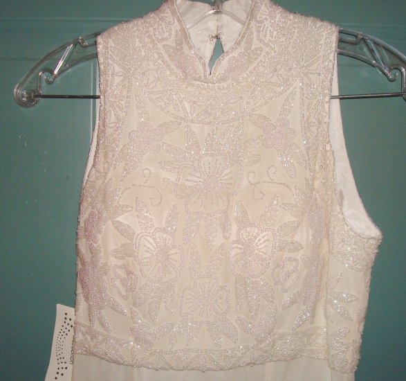 BELLA DIOSA Ivory Gown/Dress Wedding Prom Size 4
