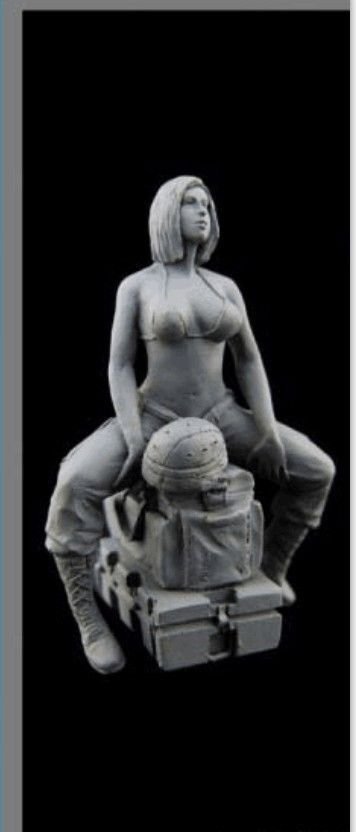 1/35 Scale Resin Figure Model Kit Modern Sexy Girl Female Unassambled Unpainted