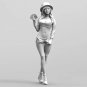 1/35 Resin Figure Model Kit Sexy Girl Woman Female Quinn Unassembled Unpainted