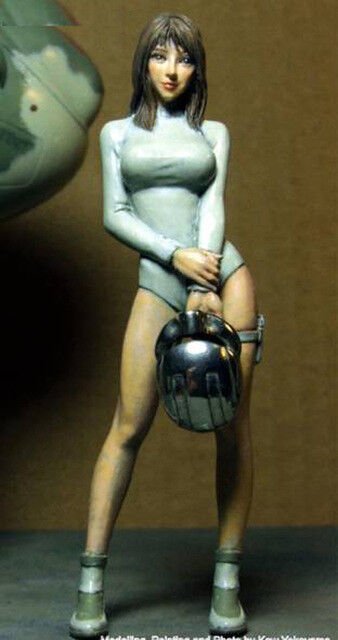 1/20 Resin Figure Model Kit Sexy Girl Female Pilot Unpainted Unassambled