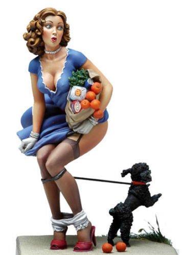 1/22 80mm Resin Figure Model Kit Poker Sexy Girl with a Dog Miniature Unpainted