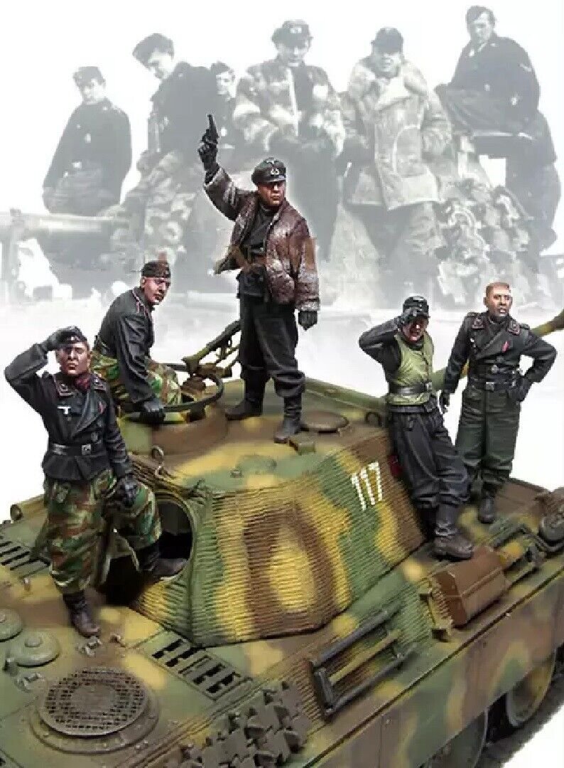 1/35 Resin Figure Model Kit GERMAN TANK CREW (5 FIGURES NO TANK) WWII Unpainted