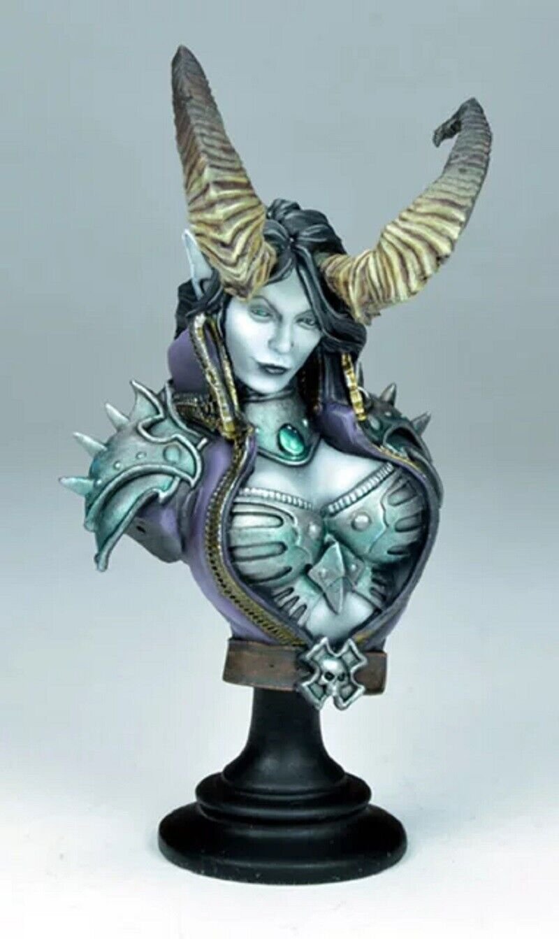1/10 BUST Resin Figure Model Kit Sexy Girl Female Demon Pirate Unpainted X0024
