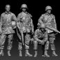 1/35 Resin Figure Model Kit US Soldiers Infantry Normandy WWII Unpainted Unassam