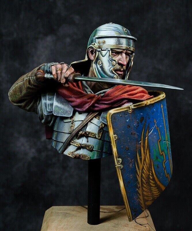 1/10 BUST Resin Figure Model Kit Roman Legionnaire in Defense Unpainted Unassamb