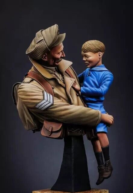 1/10 BUST Resin Figure Model Kit Soldier with Baby WWII WW2 Unpainted Unassamble