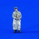 1/35 Resin Figure Model Kit Civic News Seller WWII Unpainted Unassambled