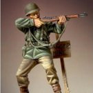 1/35 Resin Figure Model Kit German Soldier Grenadier (no base) WWII Unpainted