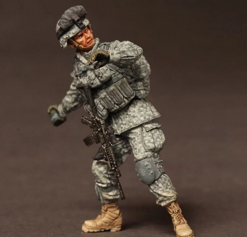1/35 Resin Figure Model Kit Modern US Soldier Unpainted Unassambled