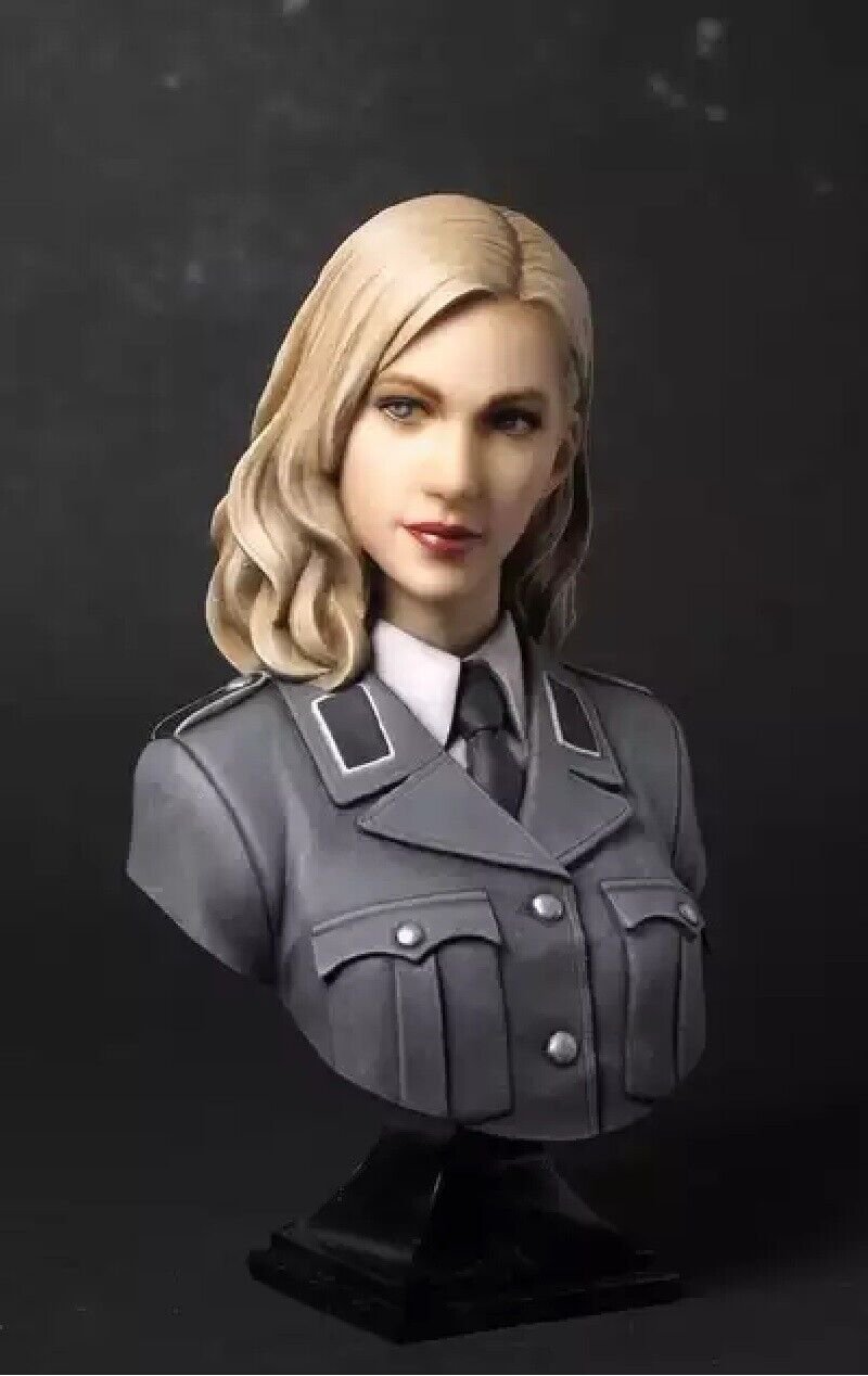 1/10 BUST Resin Figure Model Kit Sexy Girl Woman German Officer WWII Unpainted
