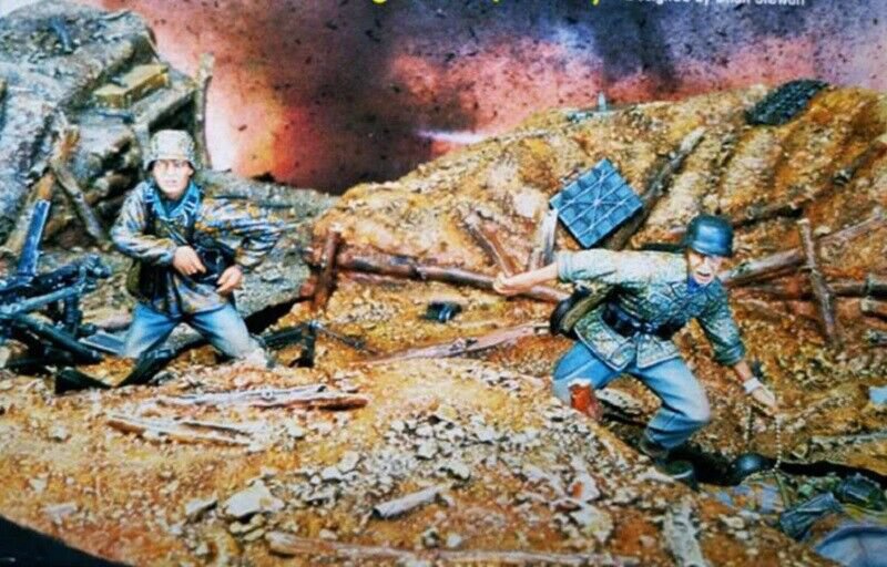1/35 Resin Figure Model Kit German Soldiers (with base) WWII Unpainted Unassambl