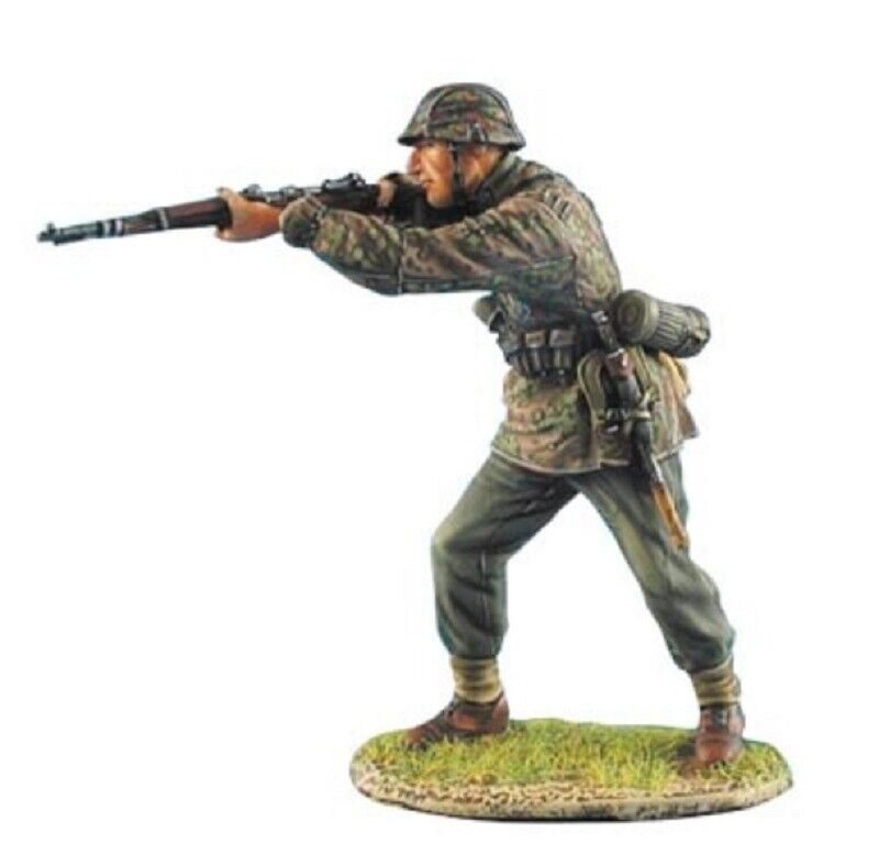 1/35 Resin Figure Model Kit German Soldier Infantry WWII Unpainted Unassambled