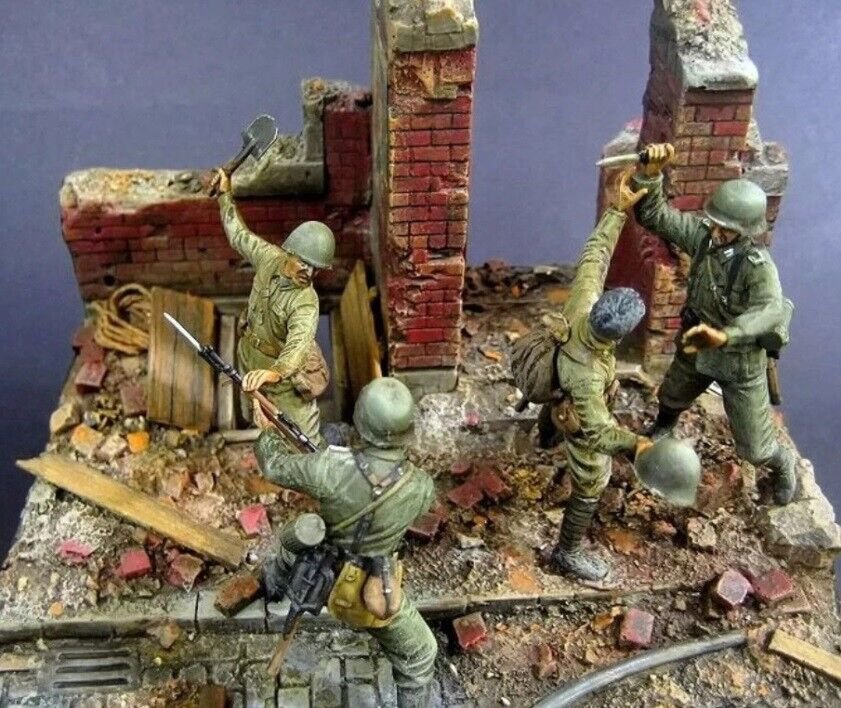 1/35 Resin Figure Model Kit Soviet German Soldiers Battle WWII no Base Unpainted