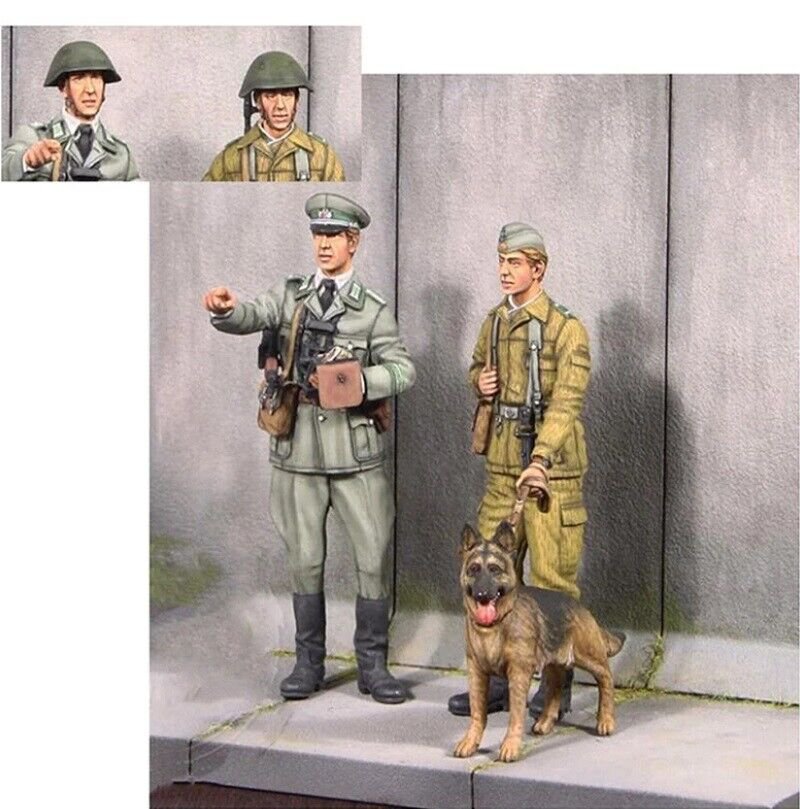 1/35 Resin Figure Model Kit German Soldiers and Dog WWII Unpainted Unassambled