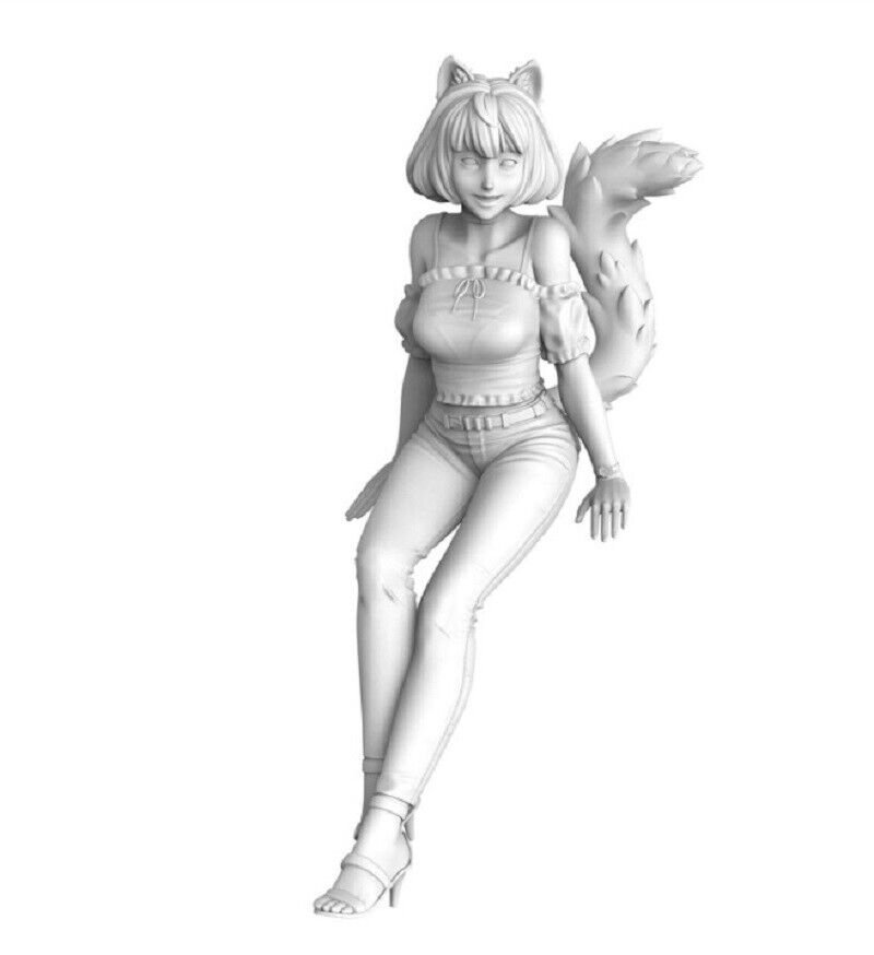1/24 Resin Figure Model Kit Sexy Girl Female Squirrel Bun Unpainted Unassambled