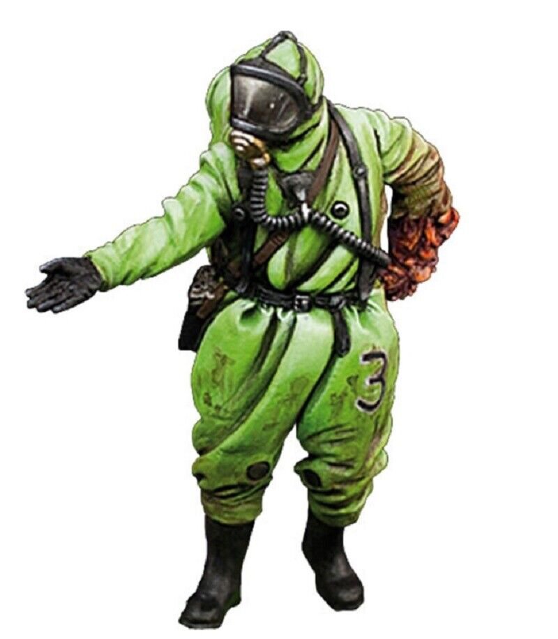 1/35 Resin Figure Model Kit Zombie Apocalypse Bio Jumpsuit Unpainted Unassambled