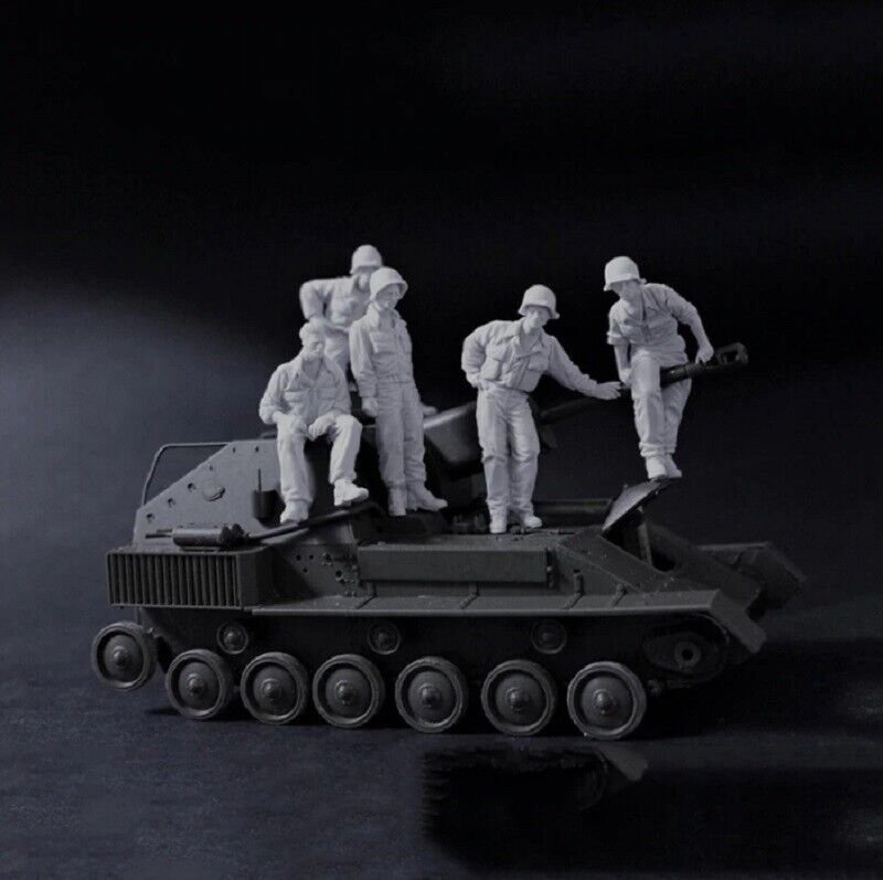 1/35 Resin Figure Model Kit US Soldiers (no tank) WWII Unpainted Unassambled