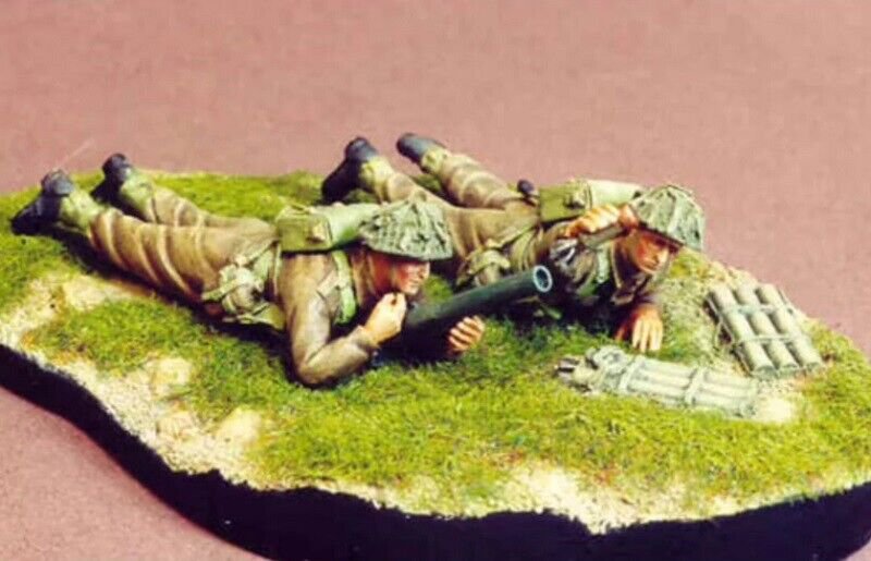 1/35 Resin Figure Model Kit British Soldiers Mortarmen WWII Unpainted