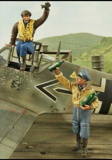 1/35 Resin Figure Model Kit German Soldiers Luftwaffe WWII Unpainted Unassembled