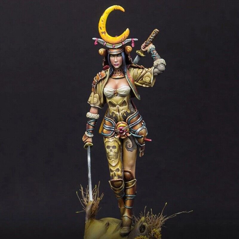 1/24 Resin Figure Model Kit Sexy Girl Fantasy Leprechaun Samurai Unpainted